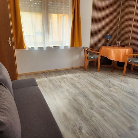 אנצקלושטרלה Schellis Gaestezimmer מראה חיצוני תמונה