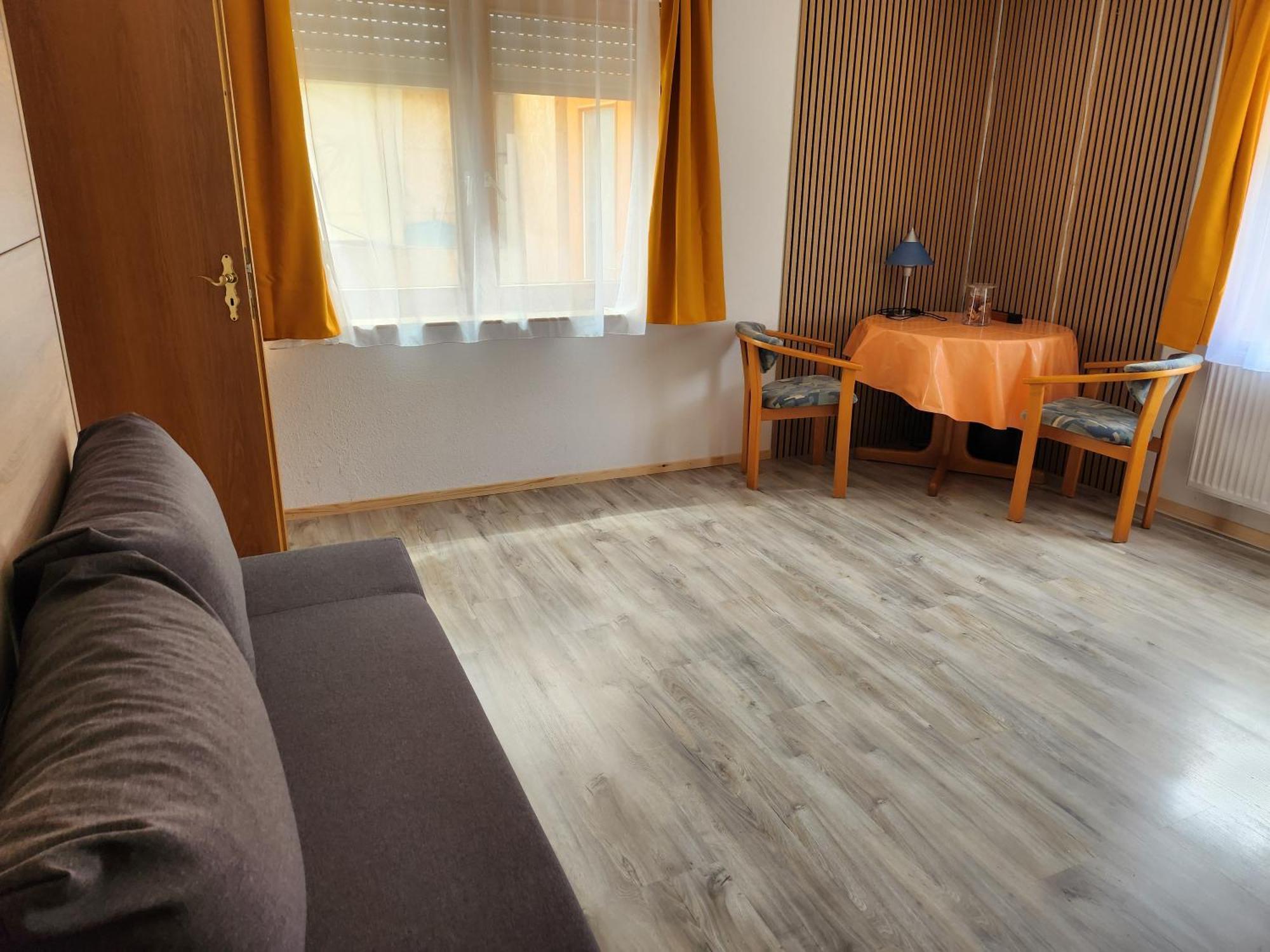 אנצקלושטרלה Schellis Gaestezimmer מראה חיצוני תמונה